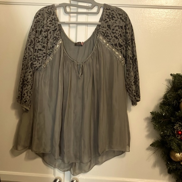 Lola made in Italy silk blouse size L - Picture 4 of 10